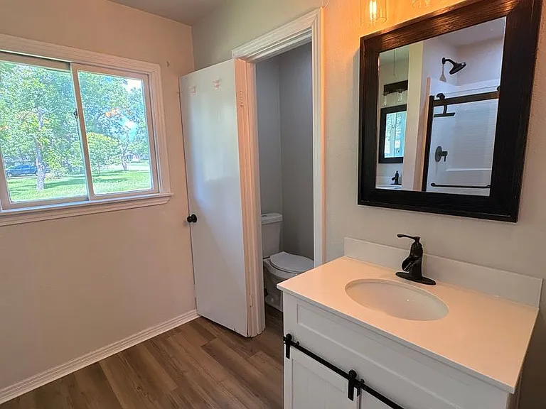 1505 S 49th St — Photo 14