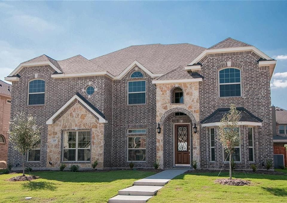1st image of 137 Cool Brook Dr