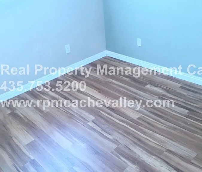 325 Boulevard #1 — Photo 9
