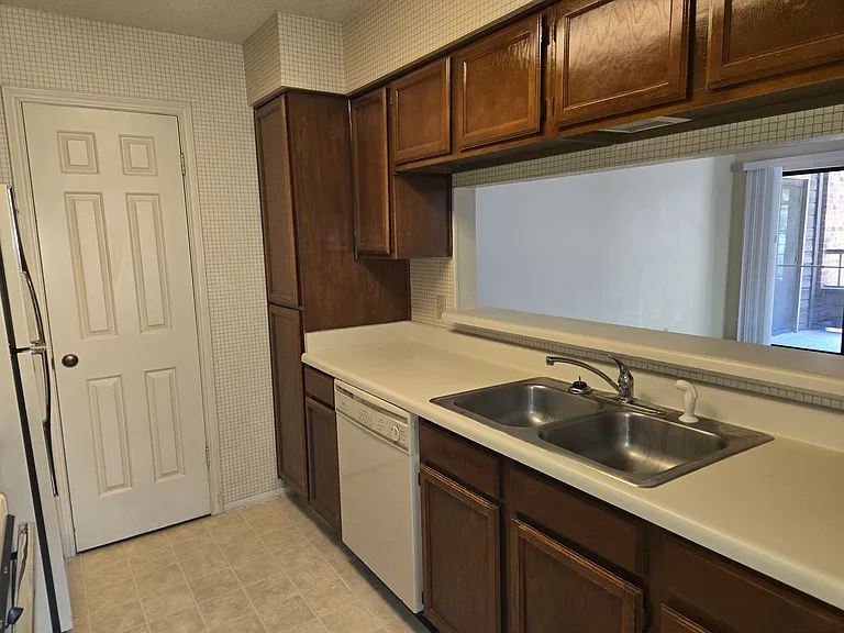 4212 Medical Dr #903 — Photo 11