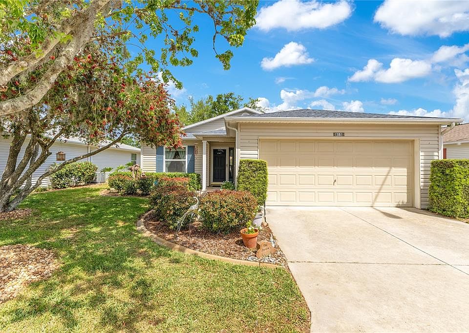 1st image of 815 Old Oaks Ln