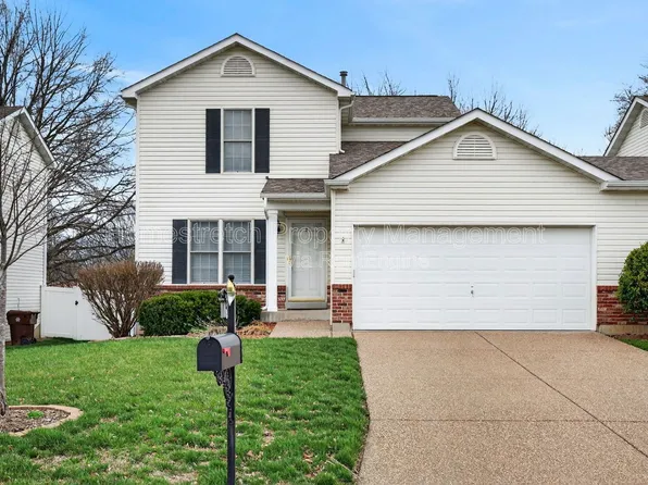 54 Deer Grove Dr, Saint Peters, MO 63376