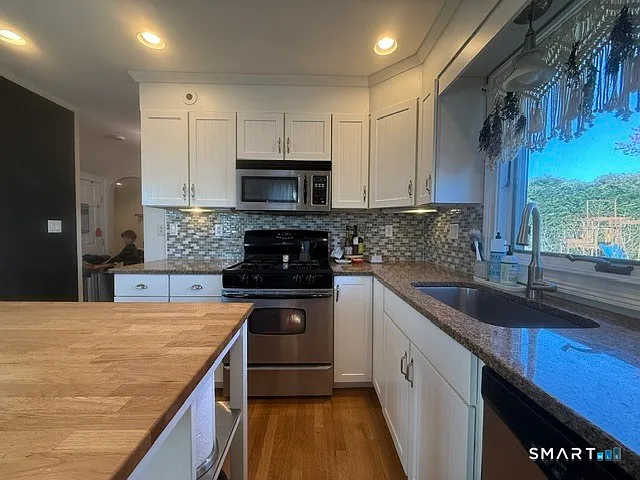 40 Austin Rd — Photo 16