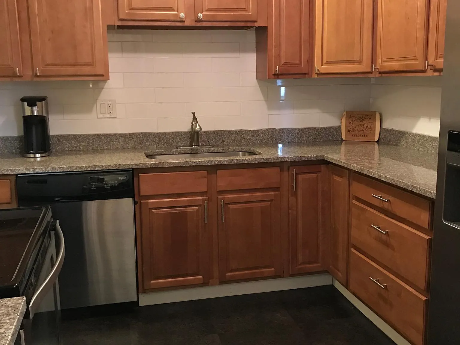 3 bed, 1021 sqft, $2,850 — Photo 3