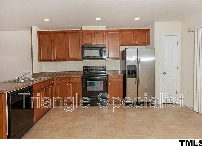 8549 Quarton Dr — Photo 5