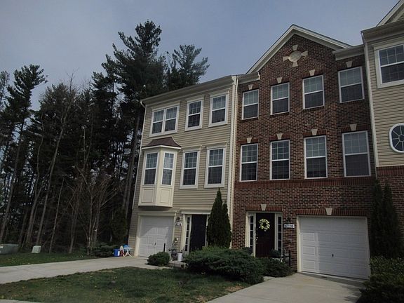 3rd image of 6218 Newport Pl