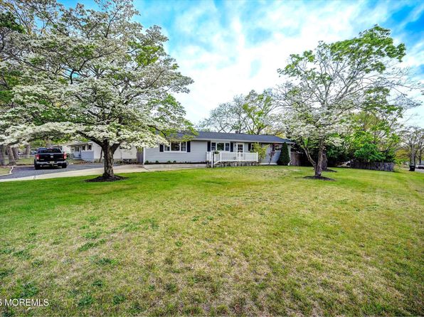 20 Sylvan Lake Boulevard, Bayville, NJ 08721