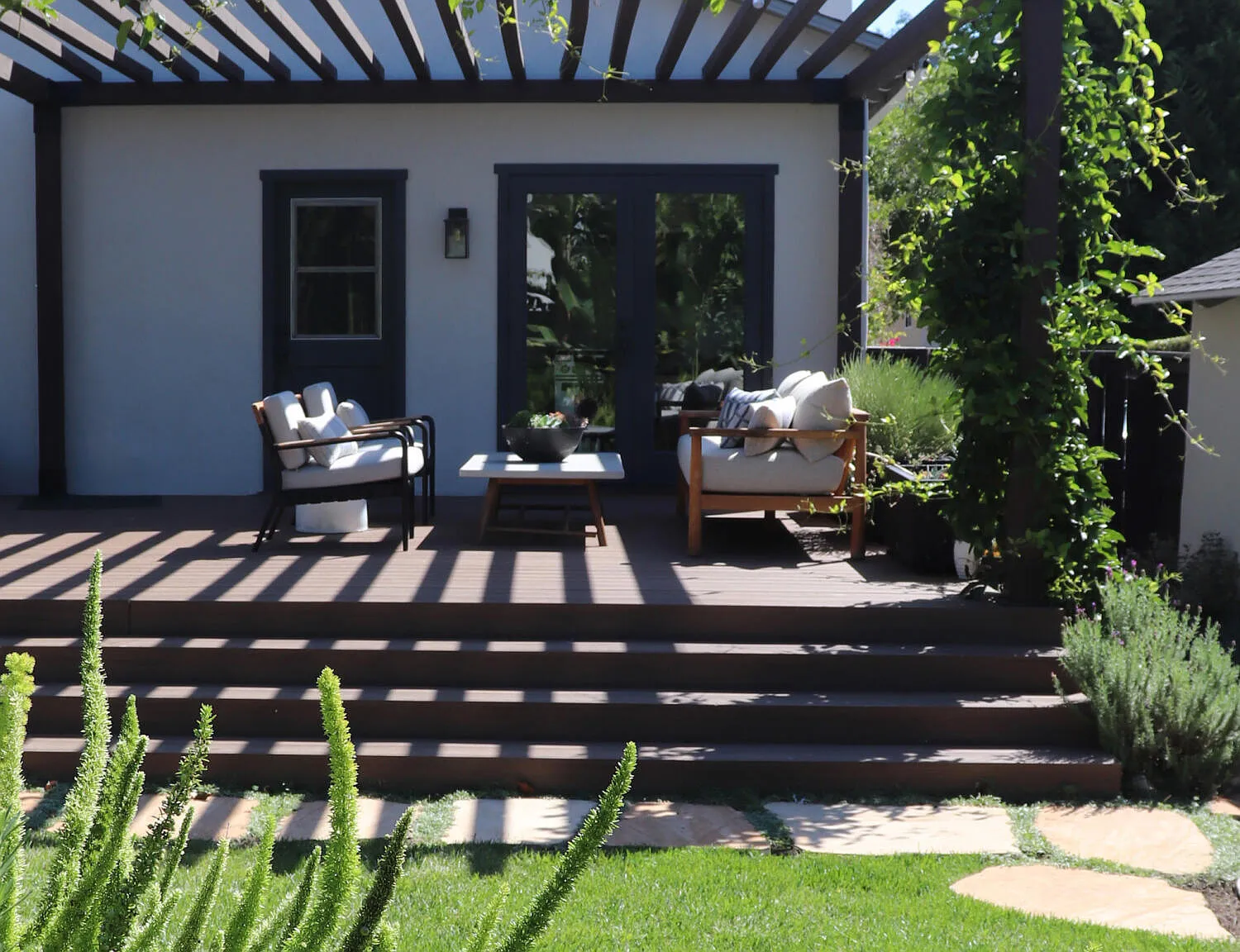 2 bed, 1.0 bath, $6,750 — Photo 3