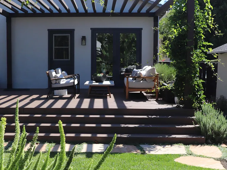 1111 E Ortega St — Photo 3