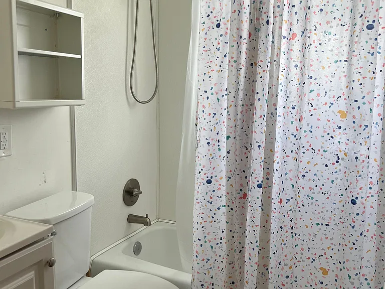 2410 Perry St #4 — Photo 11