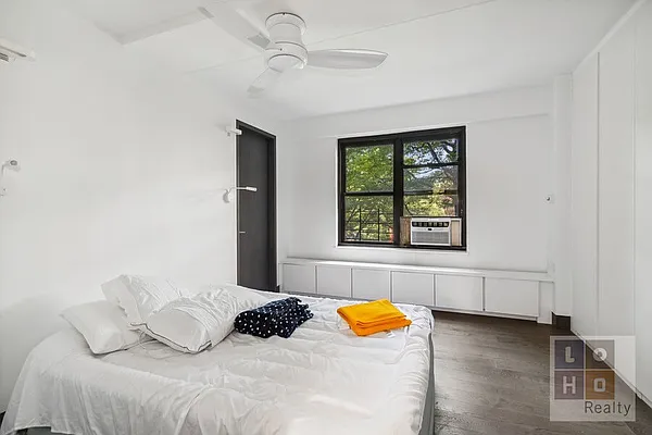 Rented by LoHo Realty | media 9