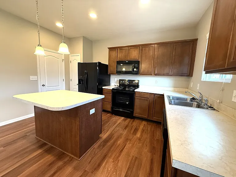 11727 Trottingham Cir — Photo 9