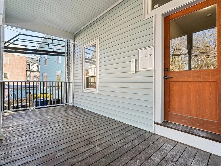 16 Hawthorne St #1 — Photo 17