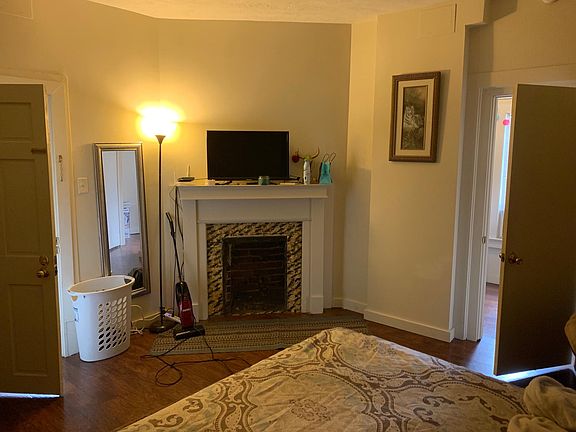 3rd image of 731 Willey St APT A