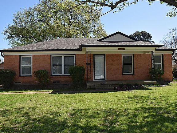 2nd image of 1910 Plymouth Dr N