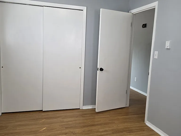 2402 Union St — Photo 3