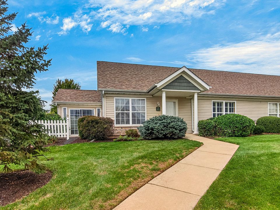 1st image of 252 Lily Ln #252