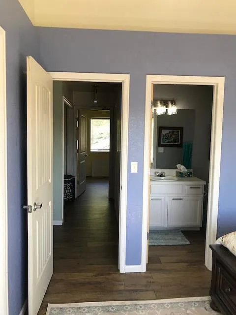 1042 Tierra Ln — Photo 2