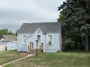 138 11th St, Windom, MN 56101