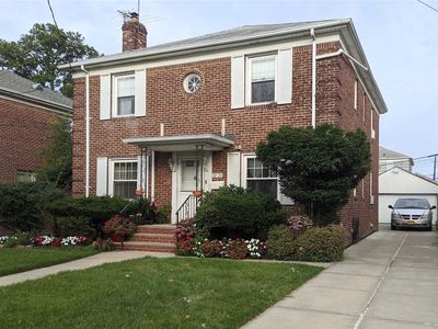 3223 170th St, Flushing, NY, 11358