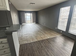 2405 E 55th Pl Unit 18, Tulsa, OK 74105