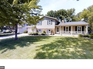 2204 6th Ave SE, Willmar, MN 56201