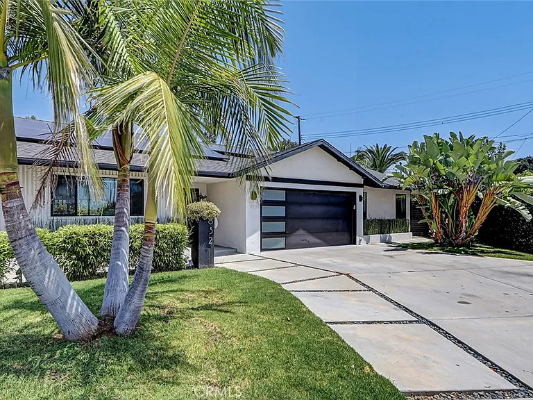 832 N Oceanbluff Ave — Photo 53