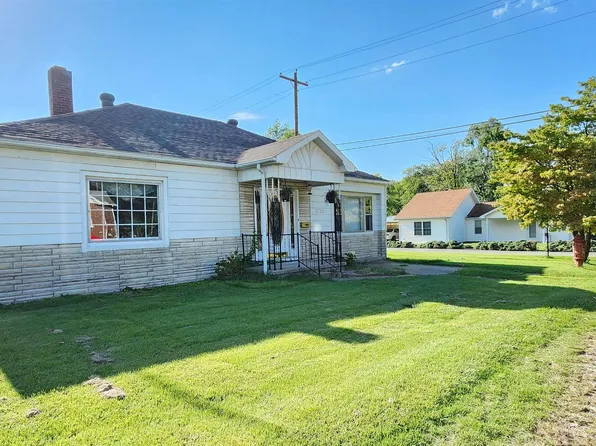 1030 Landes St, Mount Carmel, IL 62863