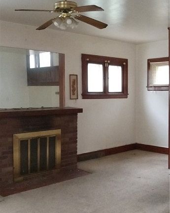 3rd image of 319 E Lucius Ave