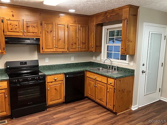 5th image of 9307 Trumpeter Run Ct