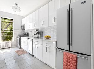 636 President St APT 4, Brooklyn, NY 11215