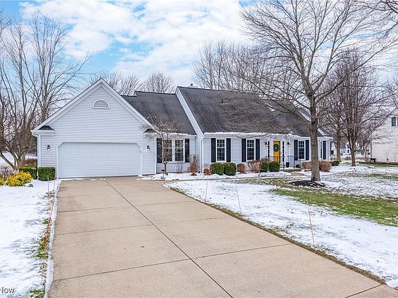 2nd image of 32235 Country Club Dr