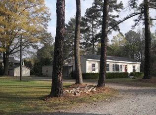 62 Sunset Dr, Rocky Mount, NC 27804