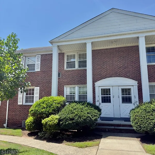 445 Morris Ave #1-D