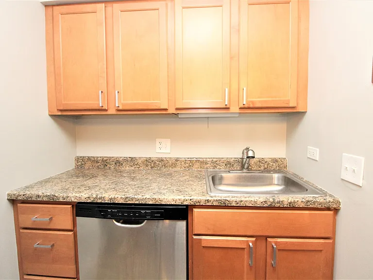 2714 N Mildred Ave #1 — Photo 10
