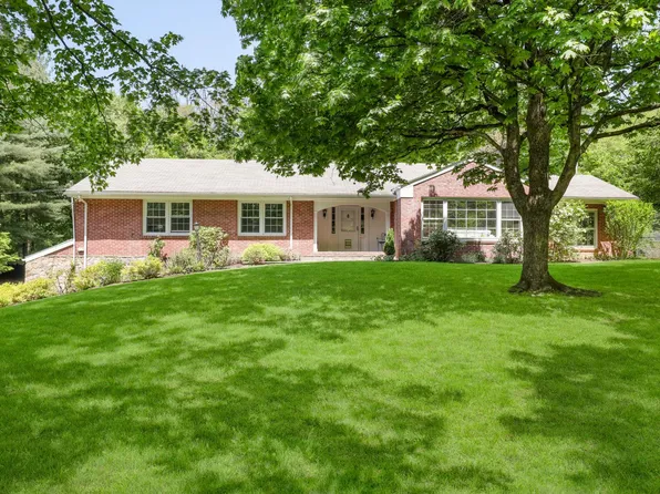 16 Pine Hill Drive, Katonah, NY 10536