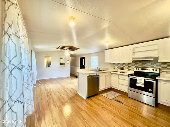 127 Buckingham Hts, Moscow, PA 18444