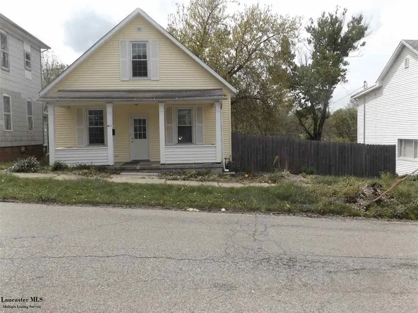 411 N Pleasant St, New Lexington, OH 43764
