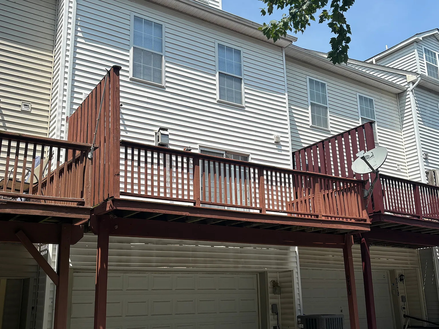 3 bed, 2.5 bath, 1650 sqft, $2,700 — Photo 2