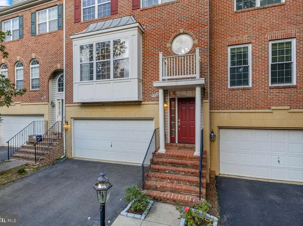 2969 Kildare Ln, Fairfax, VA 22031