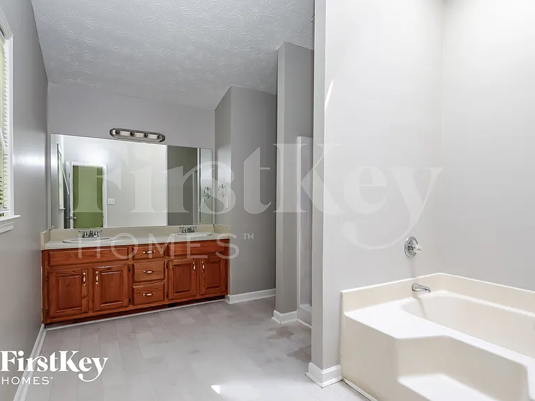 960 Old Spring Way — Photo 8