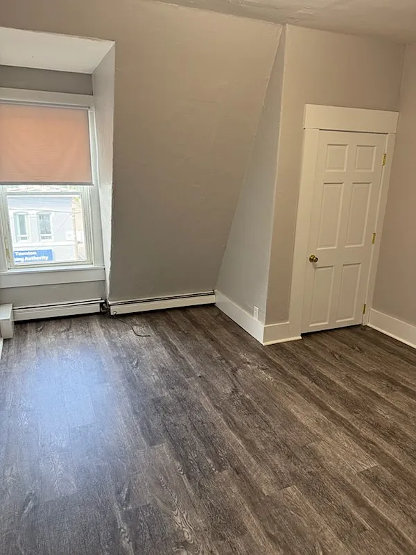 Studio, $1,290 — Photo 1