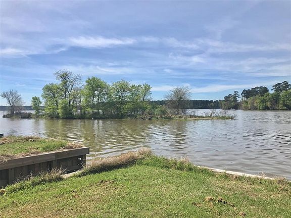 4th image of 80 Cypress Bnd