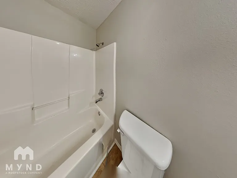 1241 S Rome Ave — Photo 18