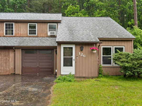 126 Arrow Wood Place, Malta, NY 12020