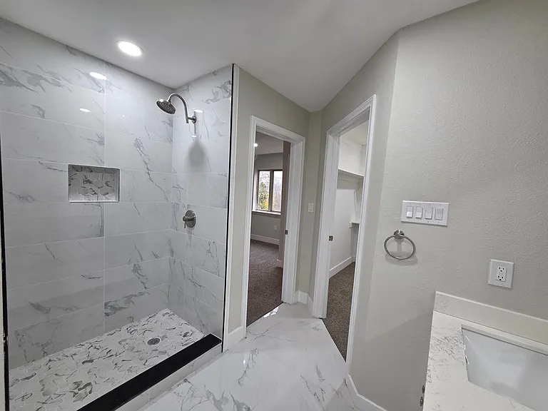 413 Sheila Ln — Photo 12