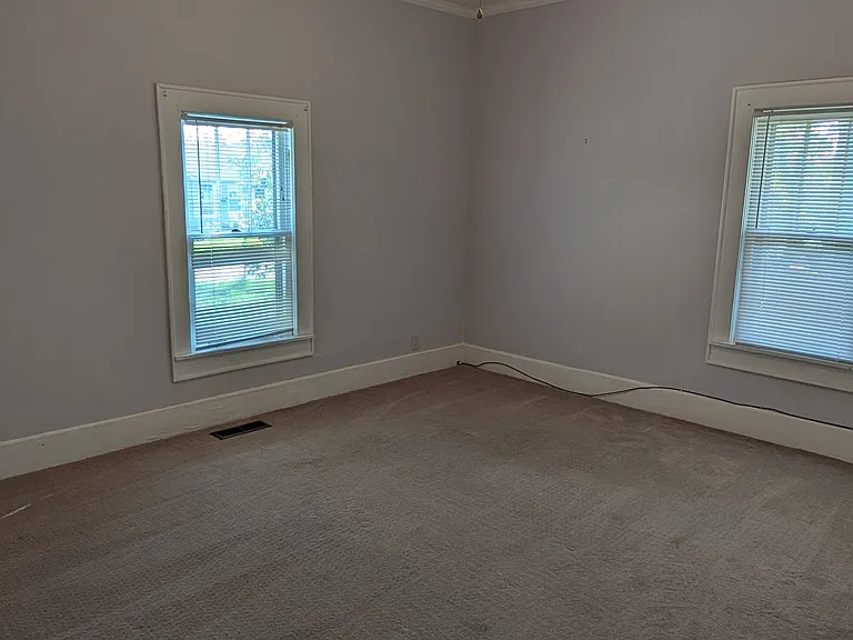 284 Clover Ave — Photo 13