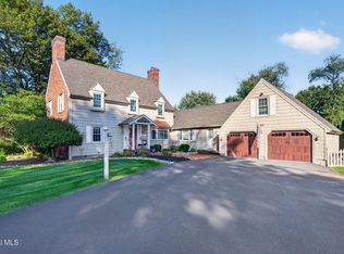 41 St Agnes Lane, Albany, NY 12211
