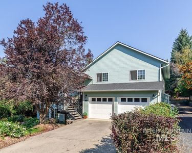 788 Conestoga Dr, Moscow, ID, 83843