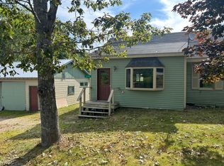 214 Southern Bay Rd, Penobscot, ME 04476